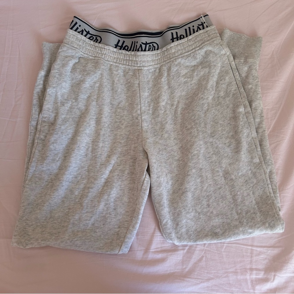 Hollister Gray Ultra High Rise Logo Joggers Size M